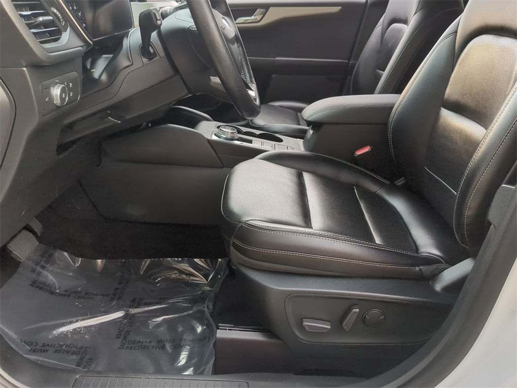 2020 Ford Escape SEL 11