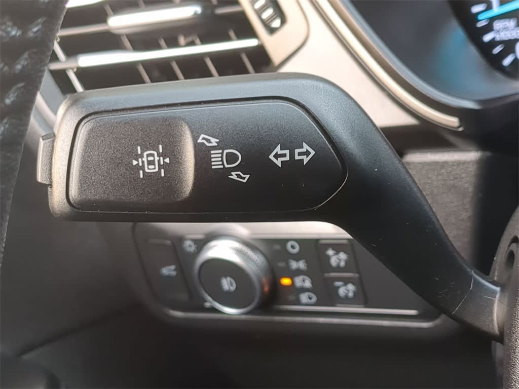 2020 Ford Escape SEL 35