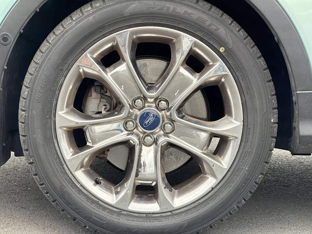 Thumbnail: 2013 Ford Escape - 6