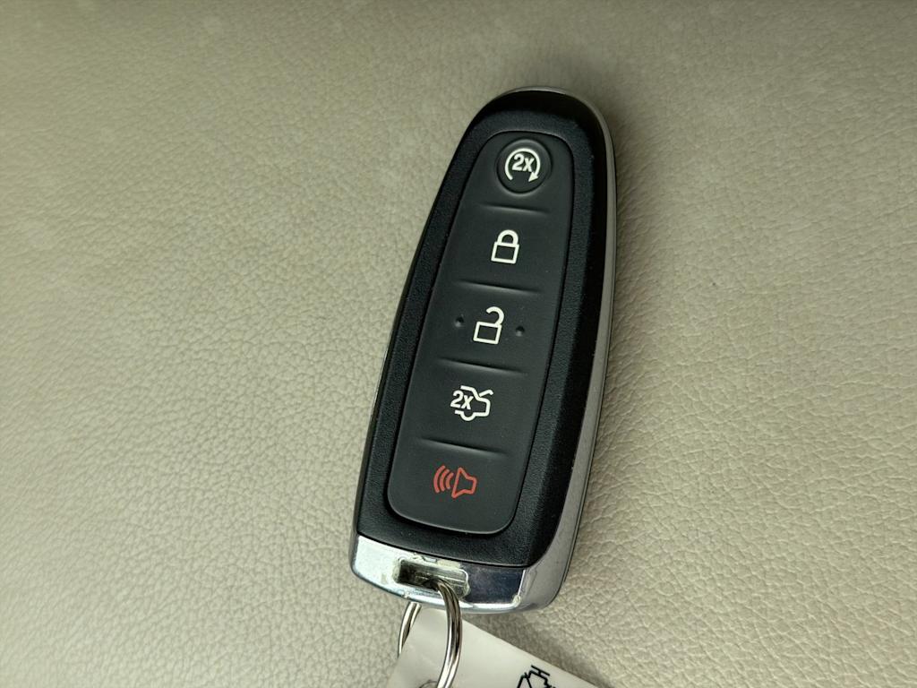 Thumbnail: 2013 Ford Escape - 17