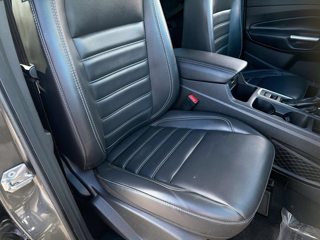 Thumbnail: 2019 Ford Escape - 28