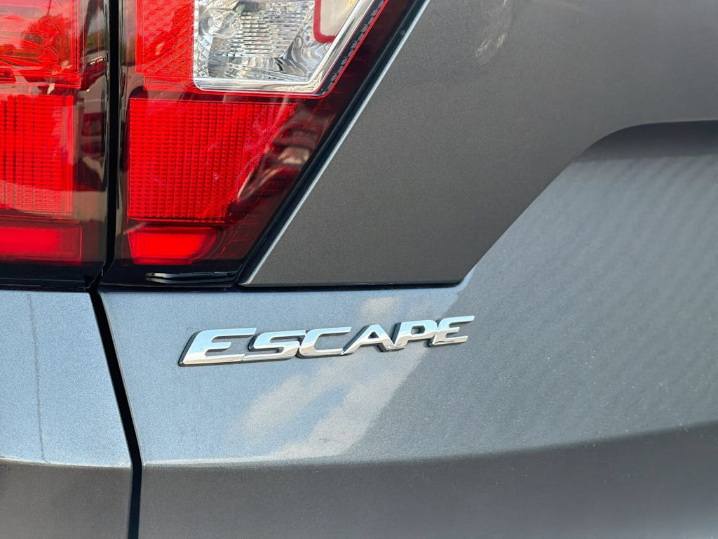 Thumbnail: 2019 Ford Escape - 25