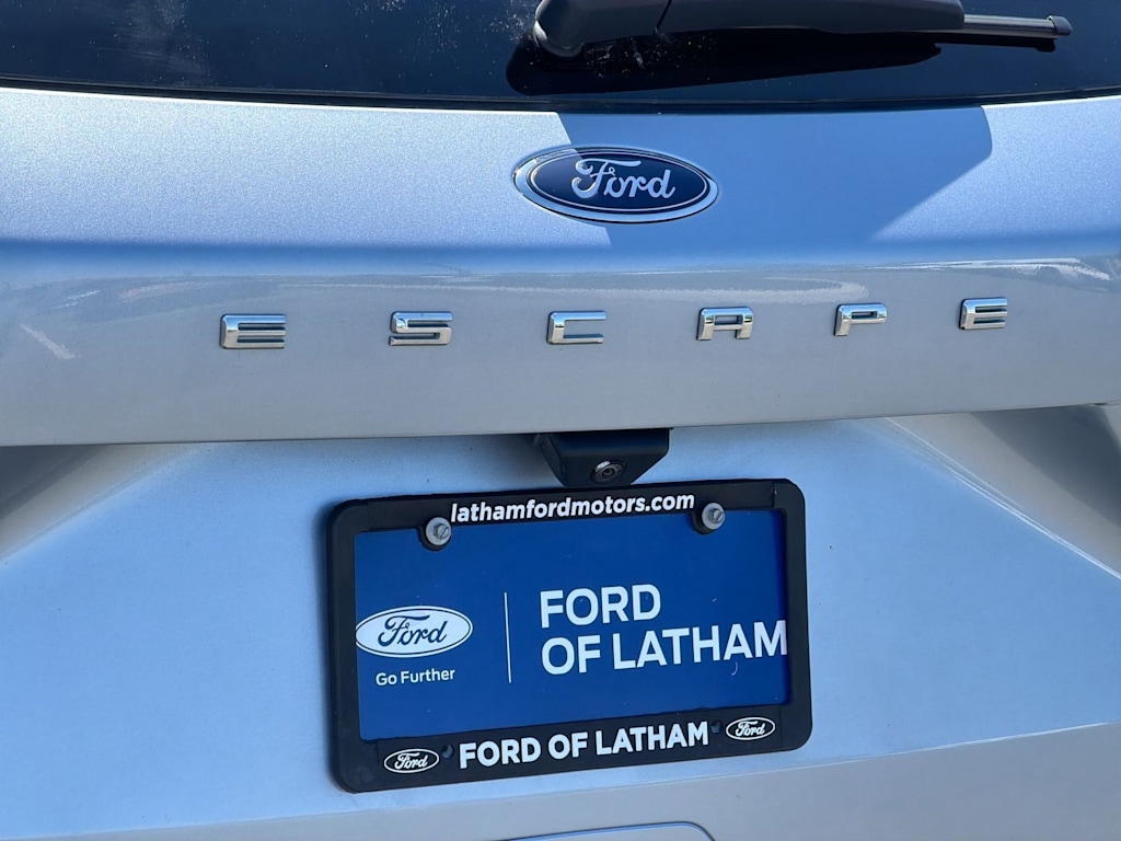 Thumbnail: 2022 Ford Escape - 25