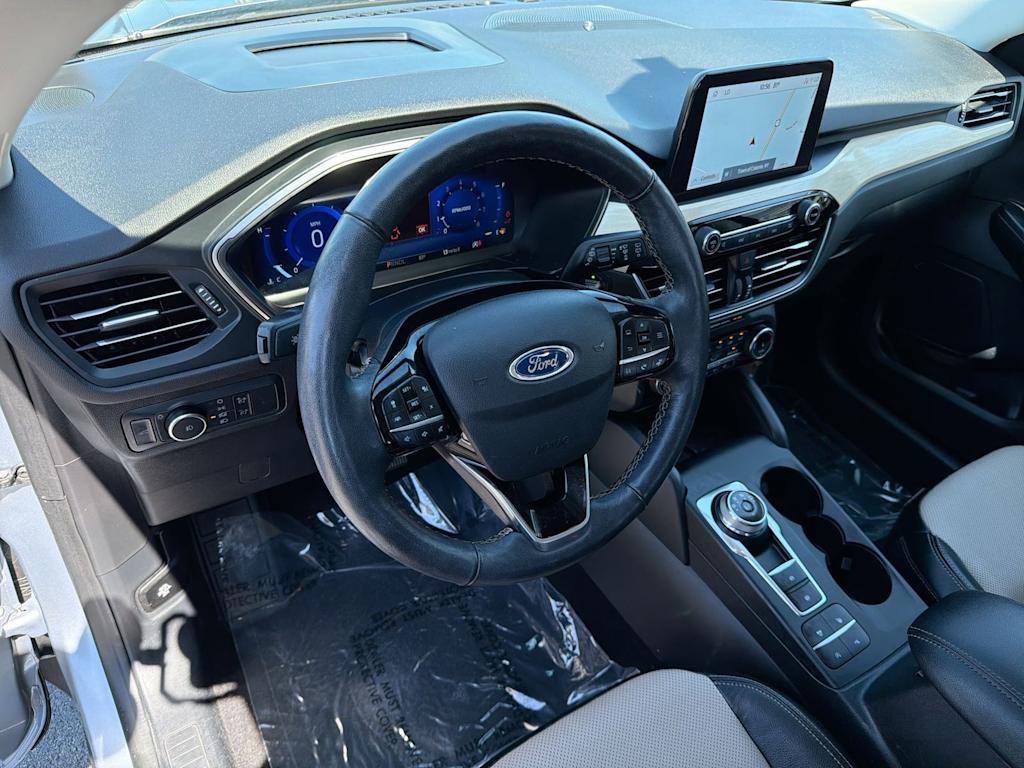 Thumbnail: 2022 Ford Escape - 2