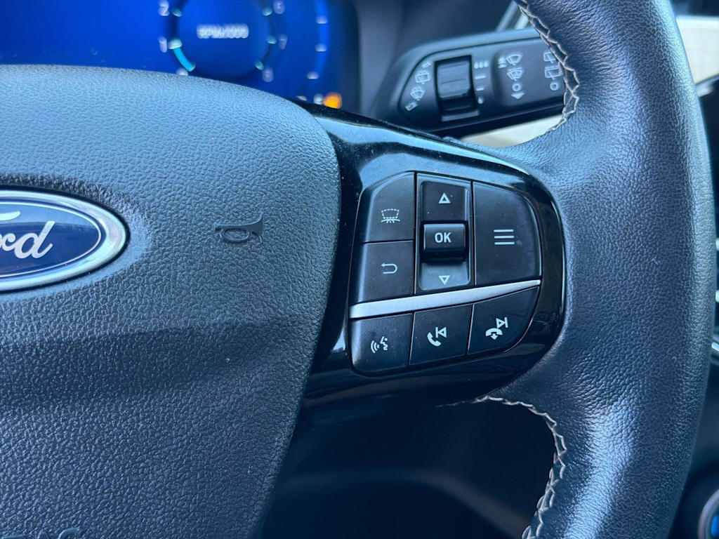 Thumbnail: 2022 Ford Escape - 30