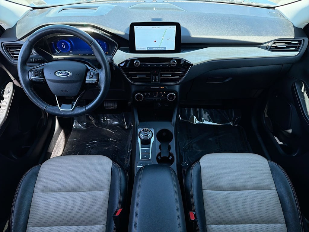 Thumbnail: 2022 Ford Escape - 9