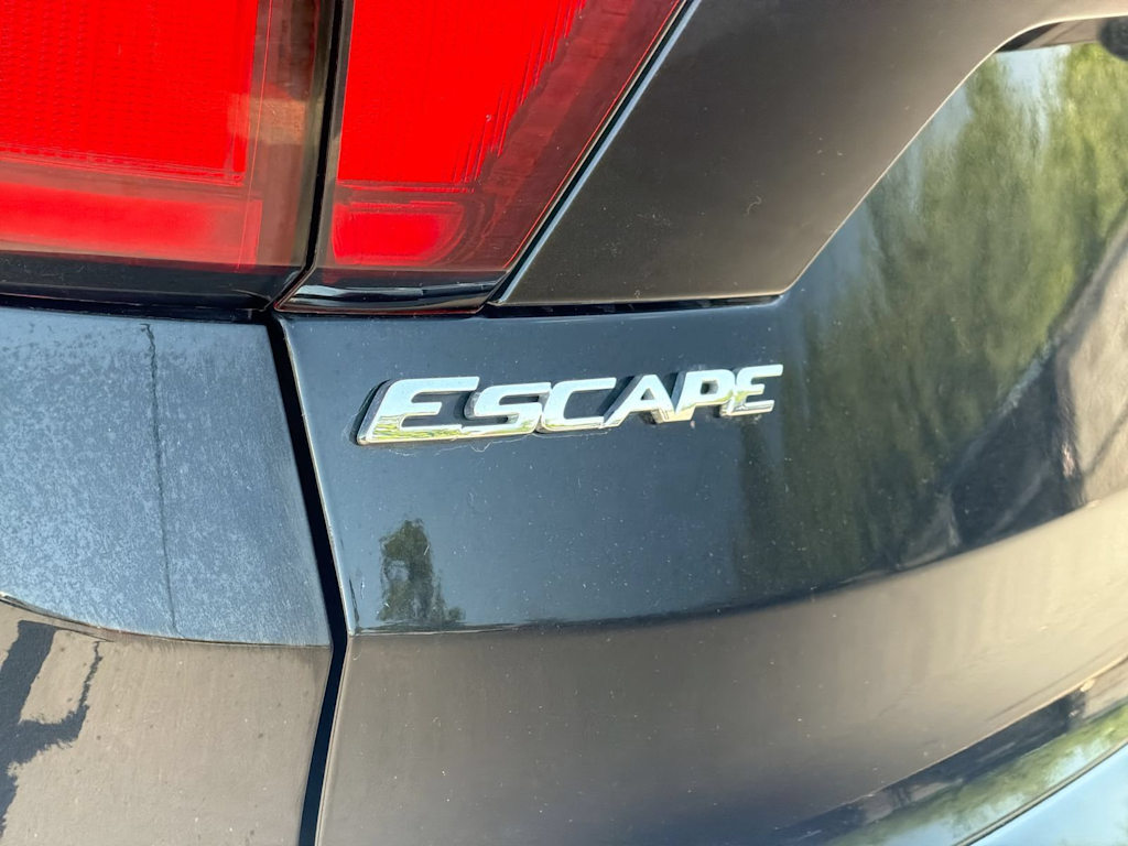 Thumbnail: 2019 Ford Escape - 27