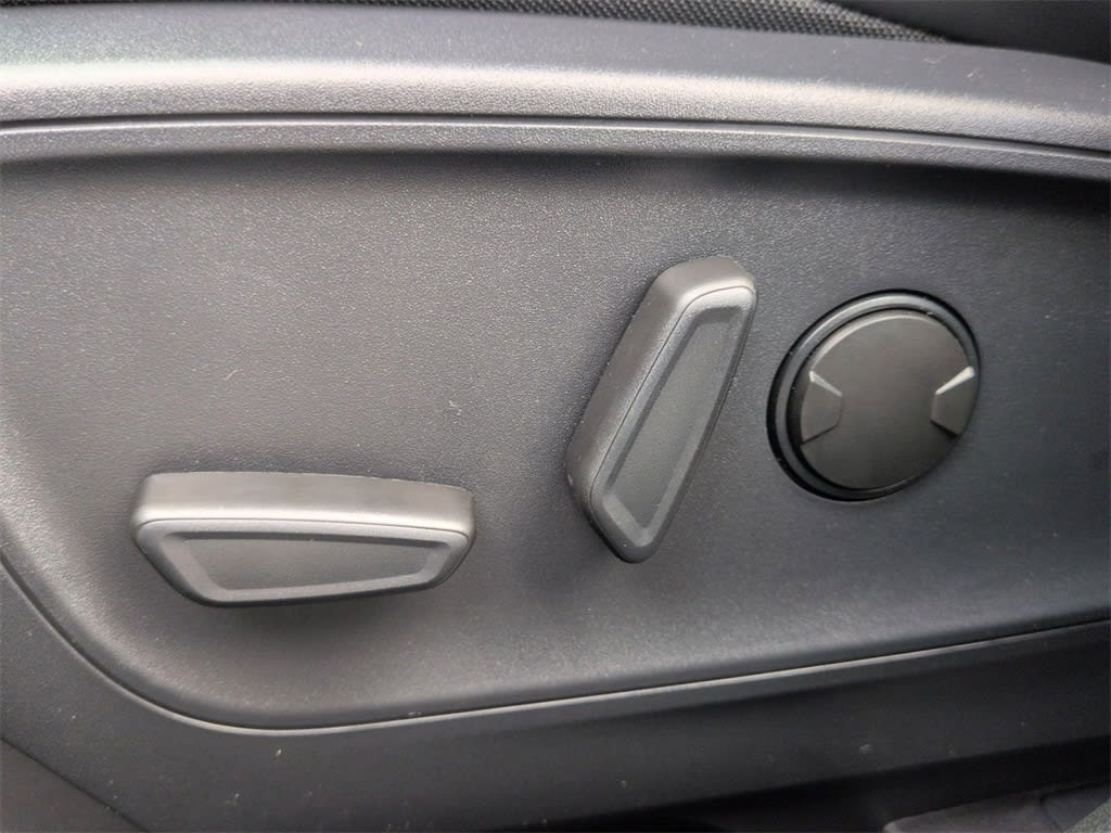 Thumbnail: 2025 Ford Escape - 26