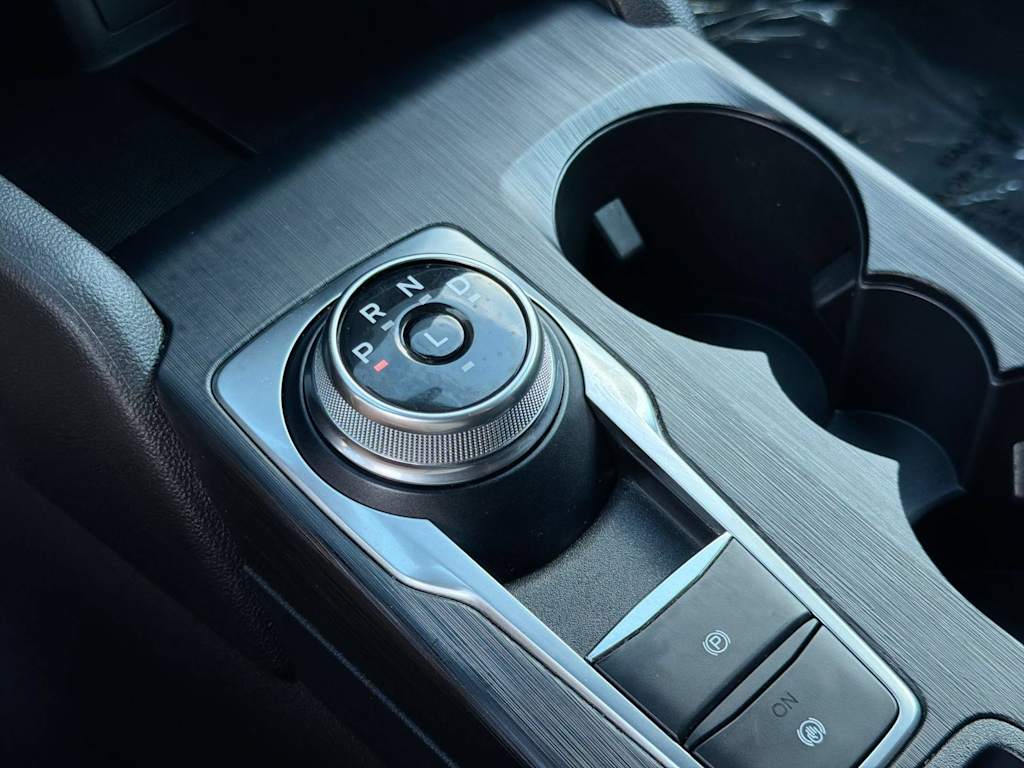 Thumbnail: 2023 Ford Escape - 15