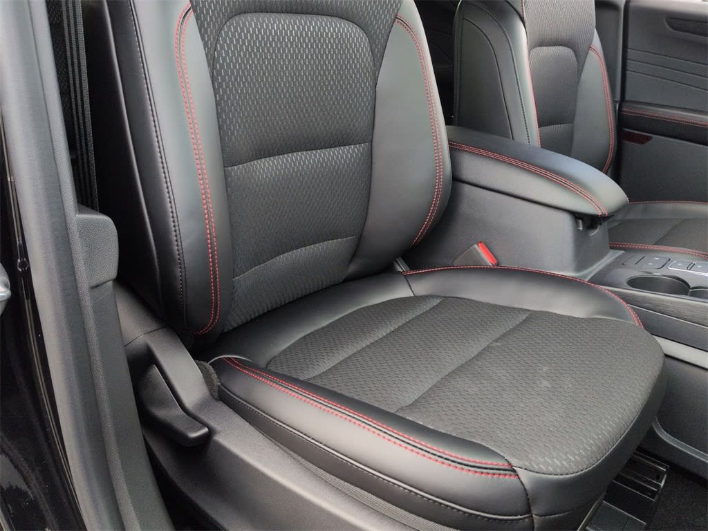 Thumbnail: 2025 Ford Escape - 10