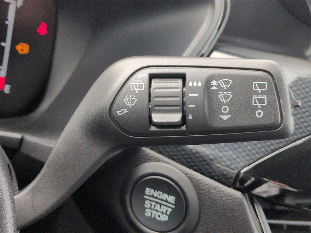 Thumbnail: 2025 Ford Escape - 31