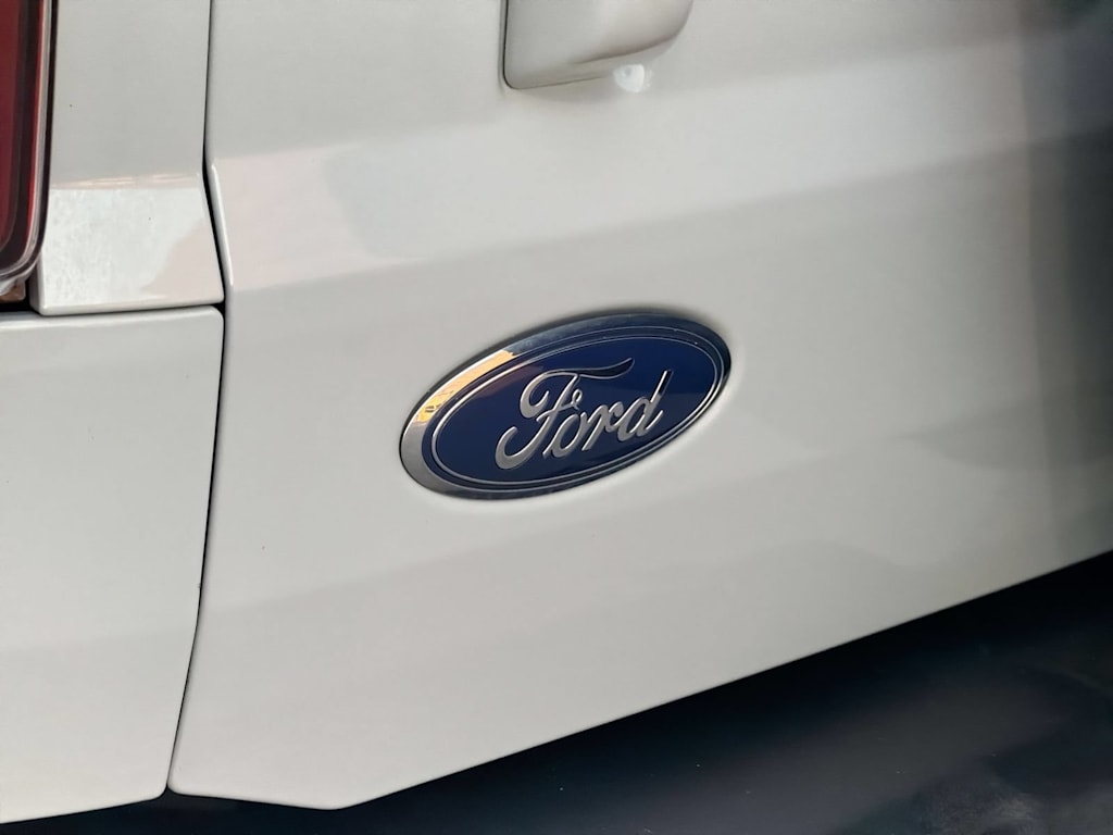 Thumbnail: 2022 Ford Bronco - 7