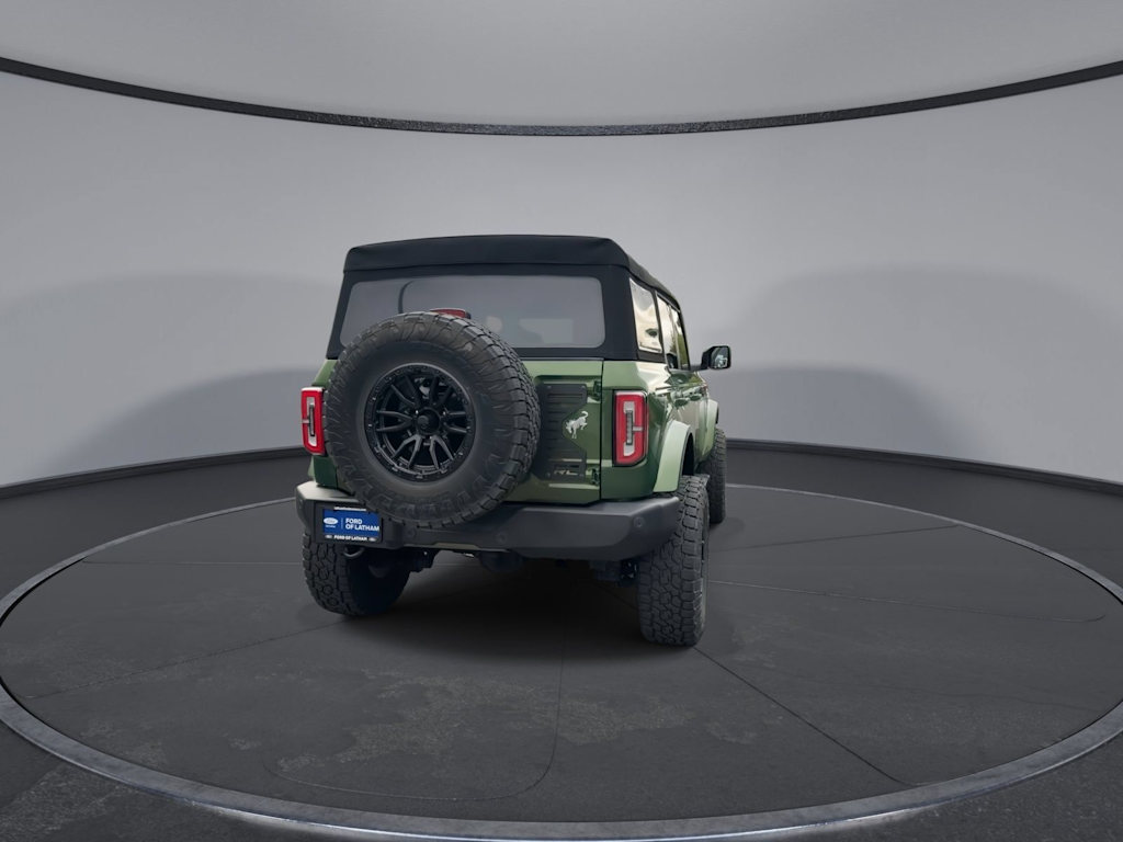 Thumbnail: 2022 Ford Bronco - 17