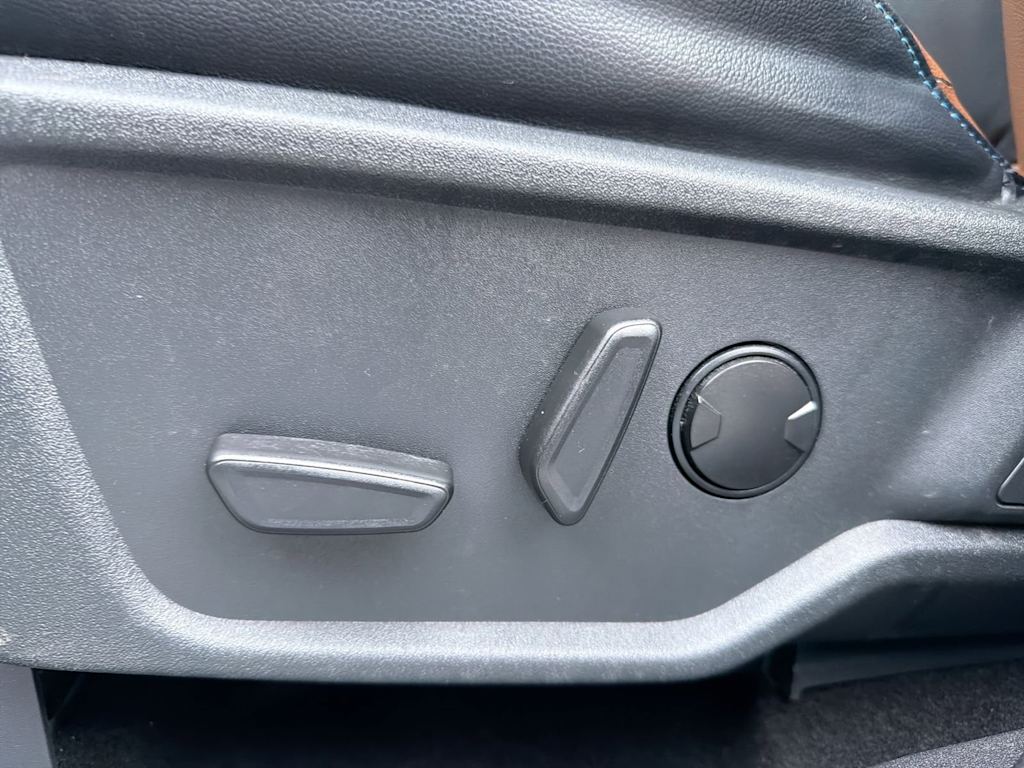 Thumbnail: 2023 Ford Bronco - 25