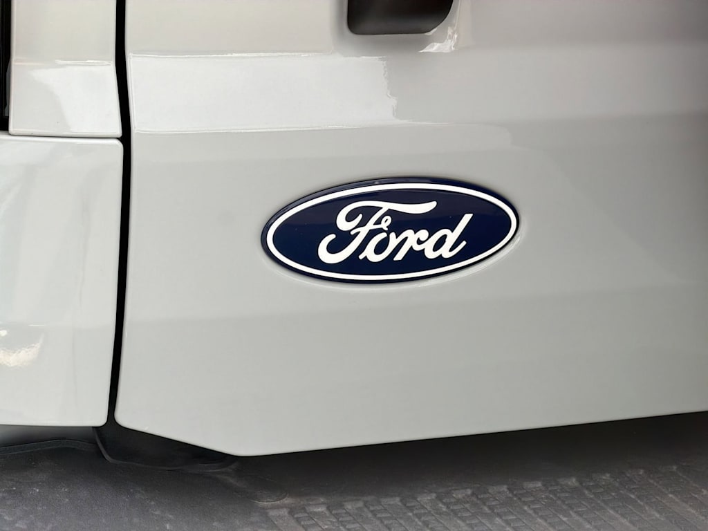 Thumbnail: 2026 Ford Bronco - 5