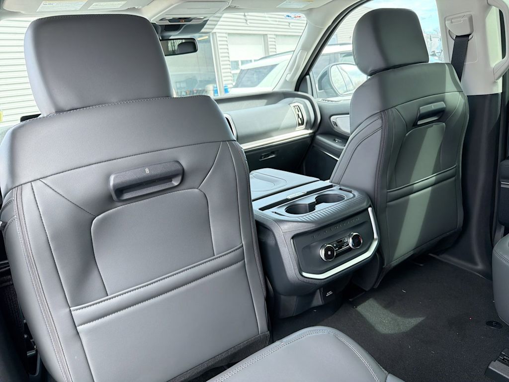 Thumbnail: 2026 Ford Expedition - 26