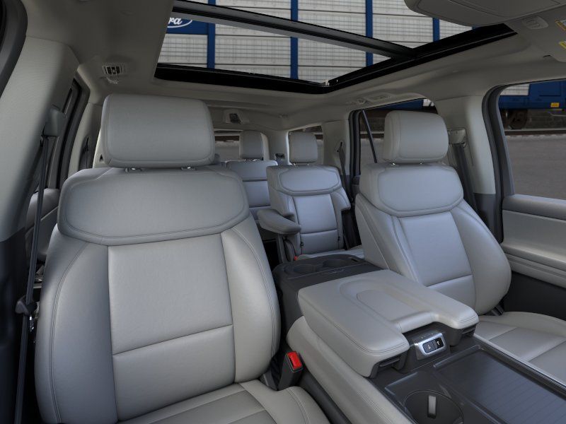 Thumbnail: 2026 Ford Expedition - 9