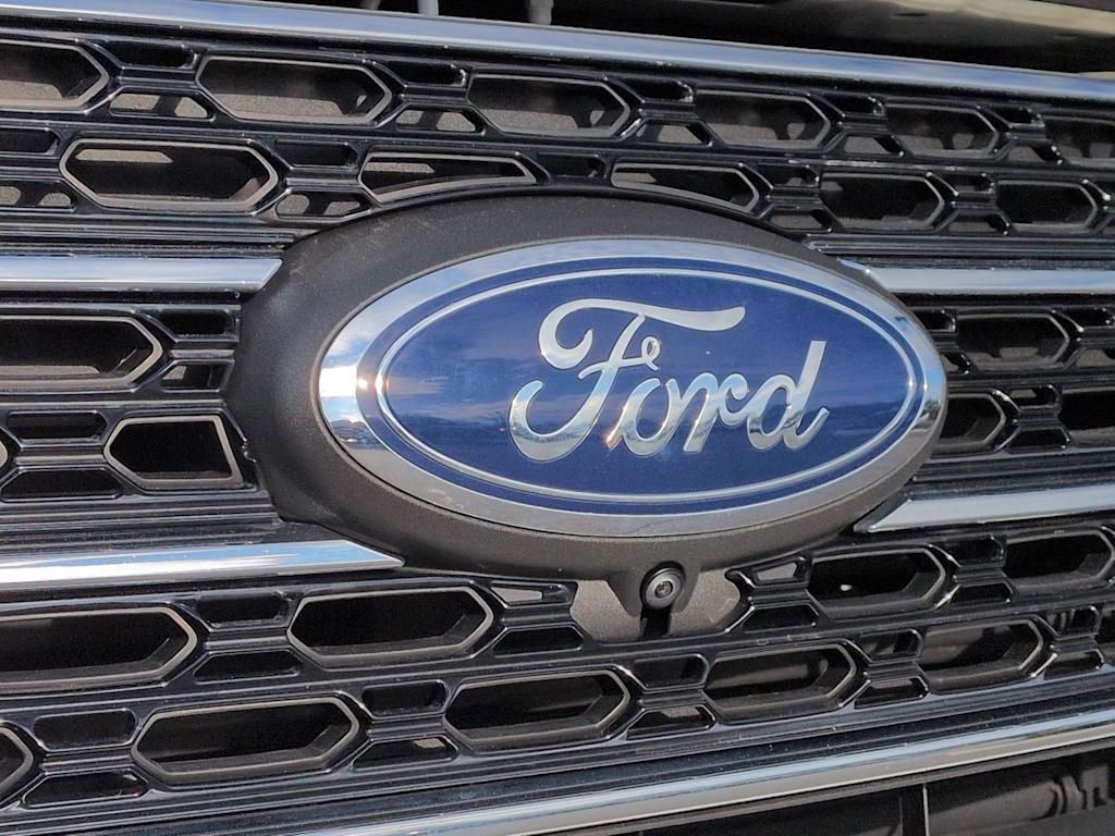 Thumbnail: 2023 Ford Explorer - 6