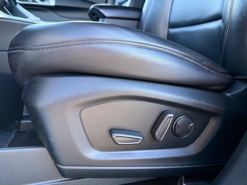 Thumbnail: 2021 Ford Explorer - 26