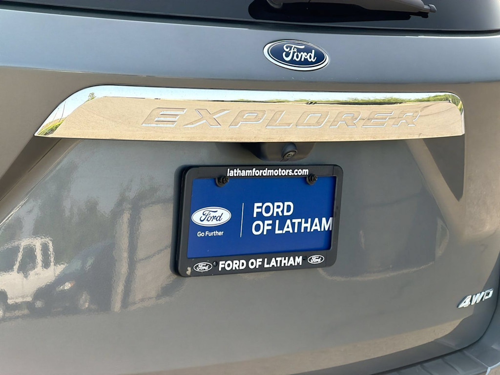 Thumbnail: 2023 Ford Explorer - 15