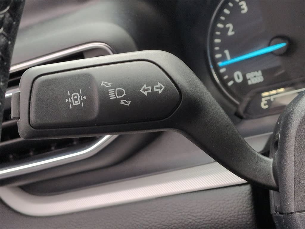 Thumbnail: 2022 Ford Explorer - 16