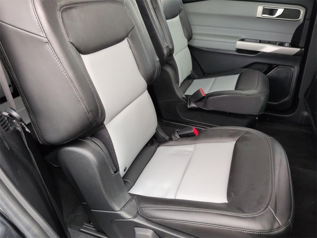 Thumbnail: 2022 Ford Explorer - 12