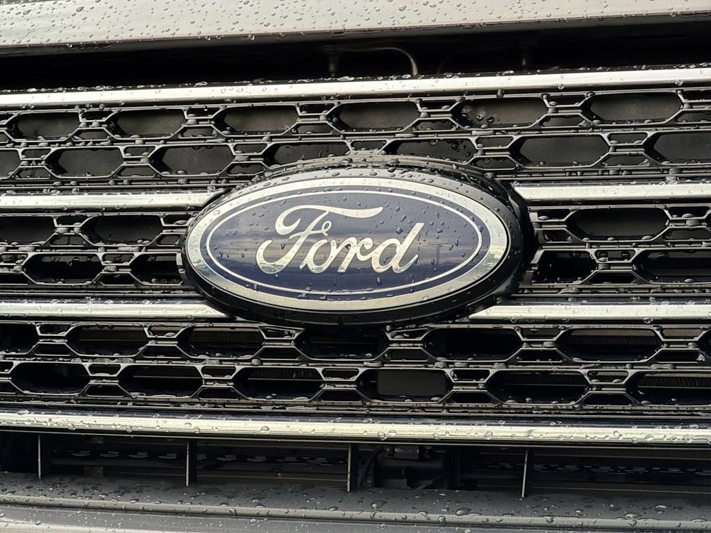 Thumbnail: 2020 Ford Explorer - 7