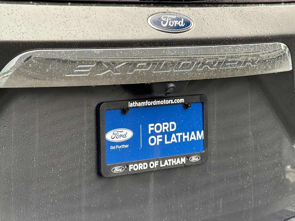 Thumbnail: 2020 Ford Explorer - 15