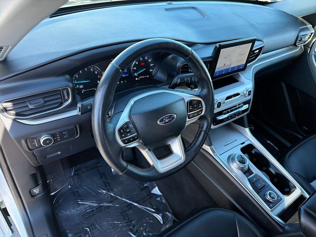 Thumbnail: 2022 Ford Explorer - 2