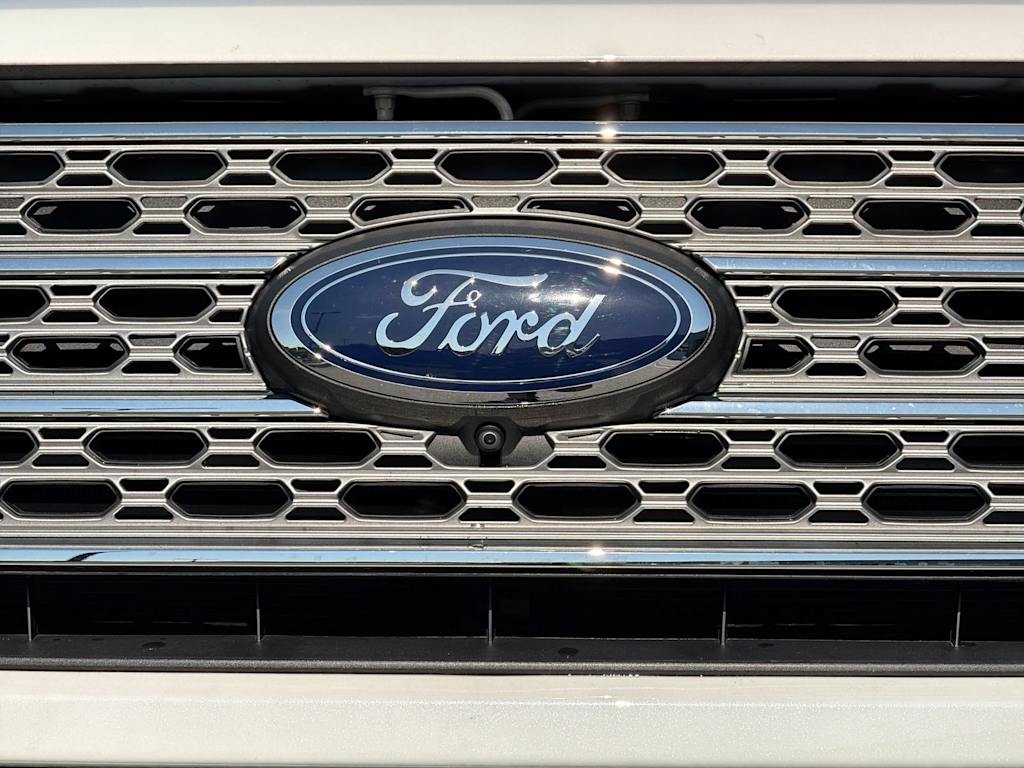 Thumbnail: 2022 Ford Explorer - 24