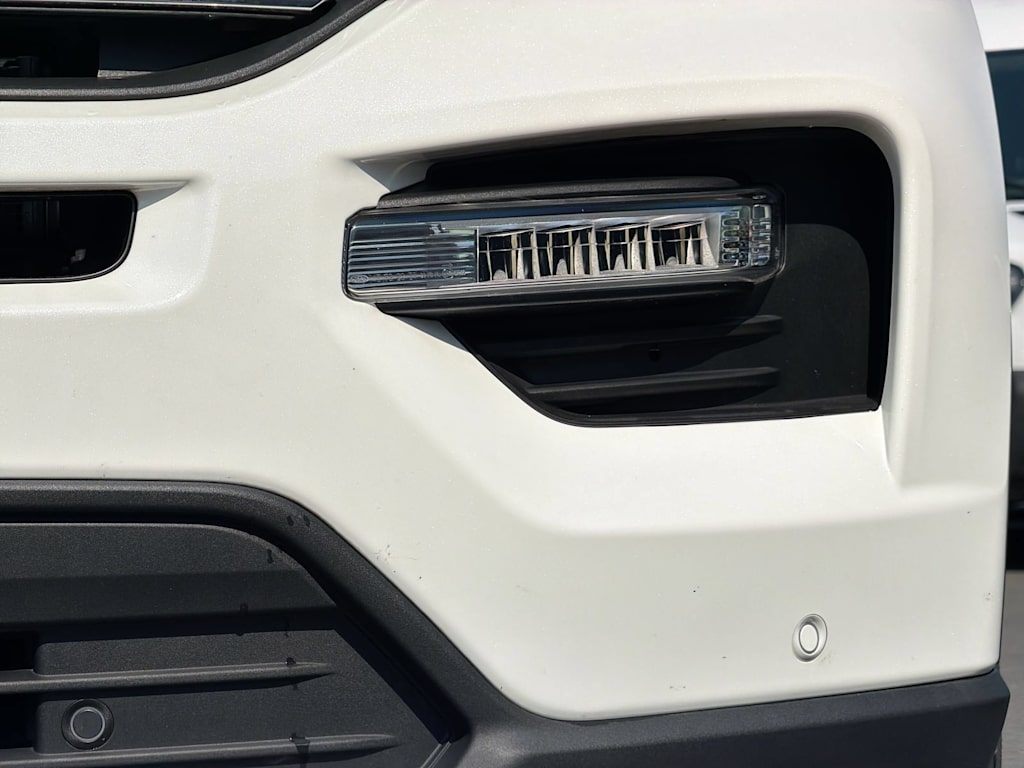 Thumbnail: 2022 Ford Explorer - 6