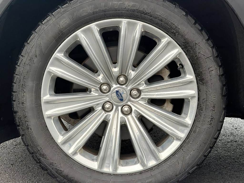 Thumbnail: 2020 Ford Explorer - 8
