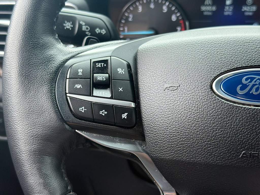 Thumbnail: 2020 Ford Explorer - 31