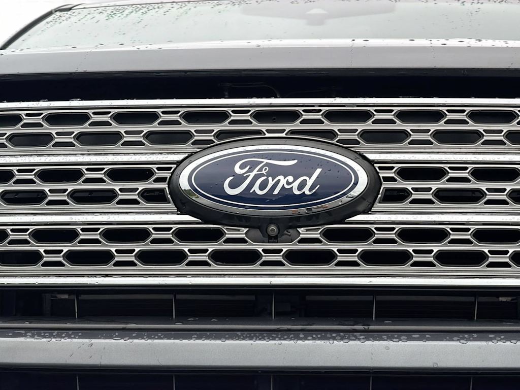 Thumbnail: 2020 Ford Explorer - 7