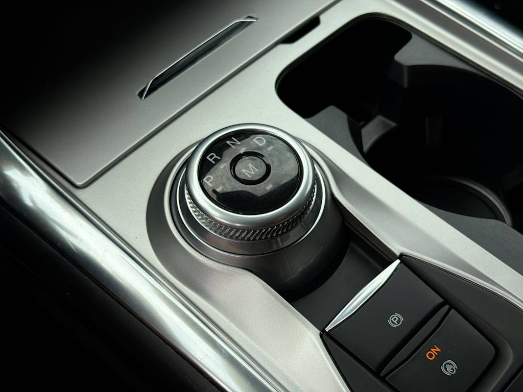 Thumbnail: 2020 Ford Explorer - 15