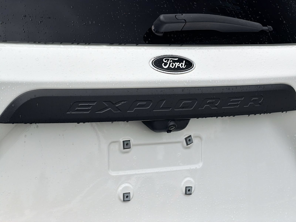 Thumbnail: 2022 Ford Explorer - 4