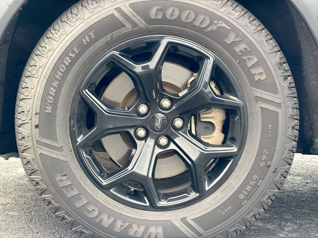 Thumbnail: 2022 Ford Explorer - 7