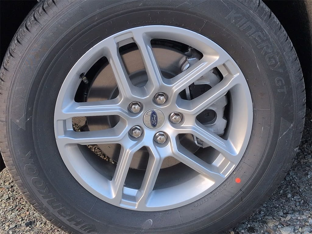 Thumbnail: 2026 Ford Explorer - 7