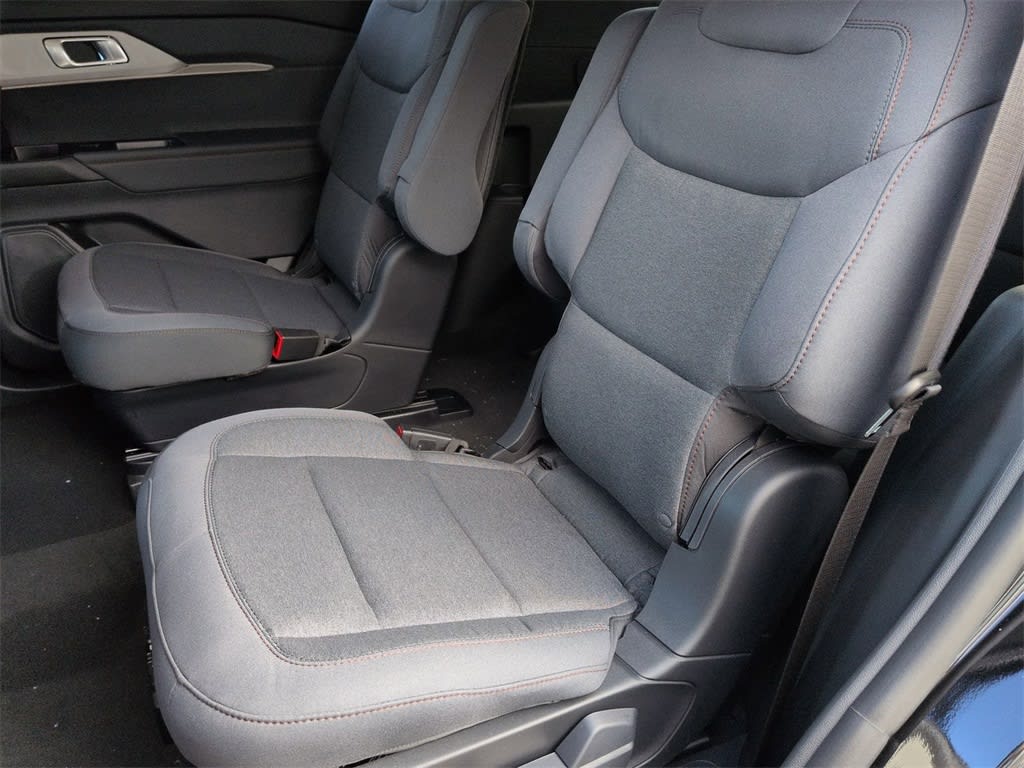 Thumbnail: 2026 Ford Explorer - 28