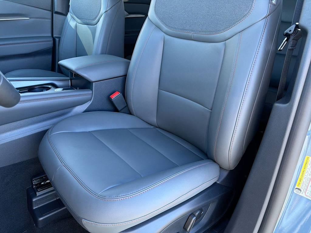 Thumbnail: 2026 Ford Explorer - 9