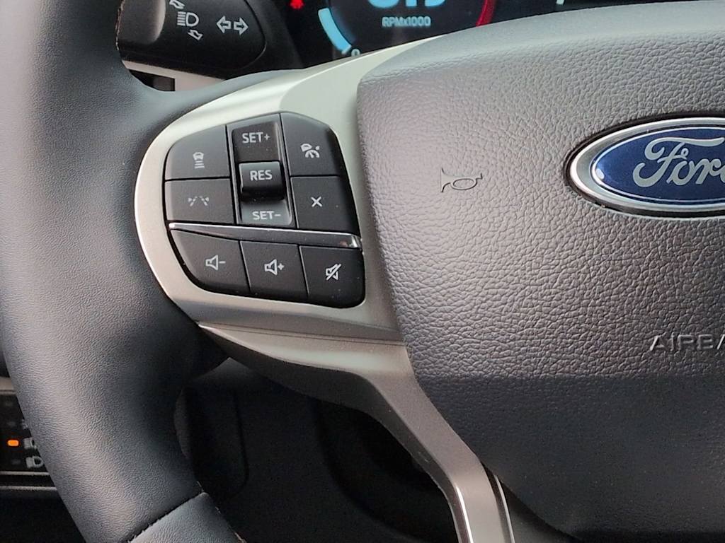 Thumbnail: 2026 Ford Explorer - 32