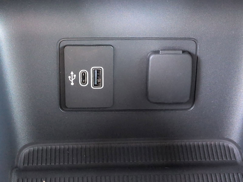 Thumbnail: 2026 Ford Explorer - 5