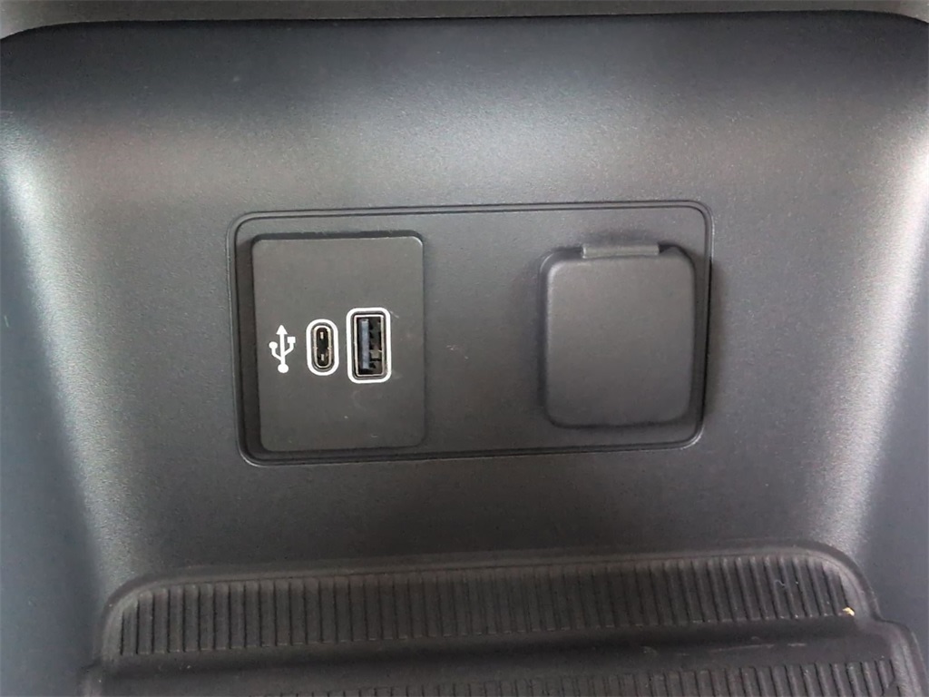 Thumbnail: 2026 Ford Explorer - 36