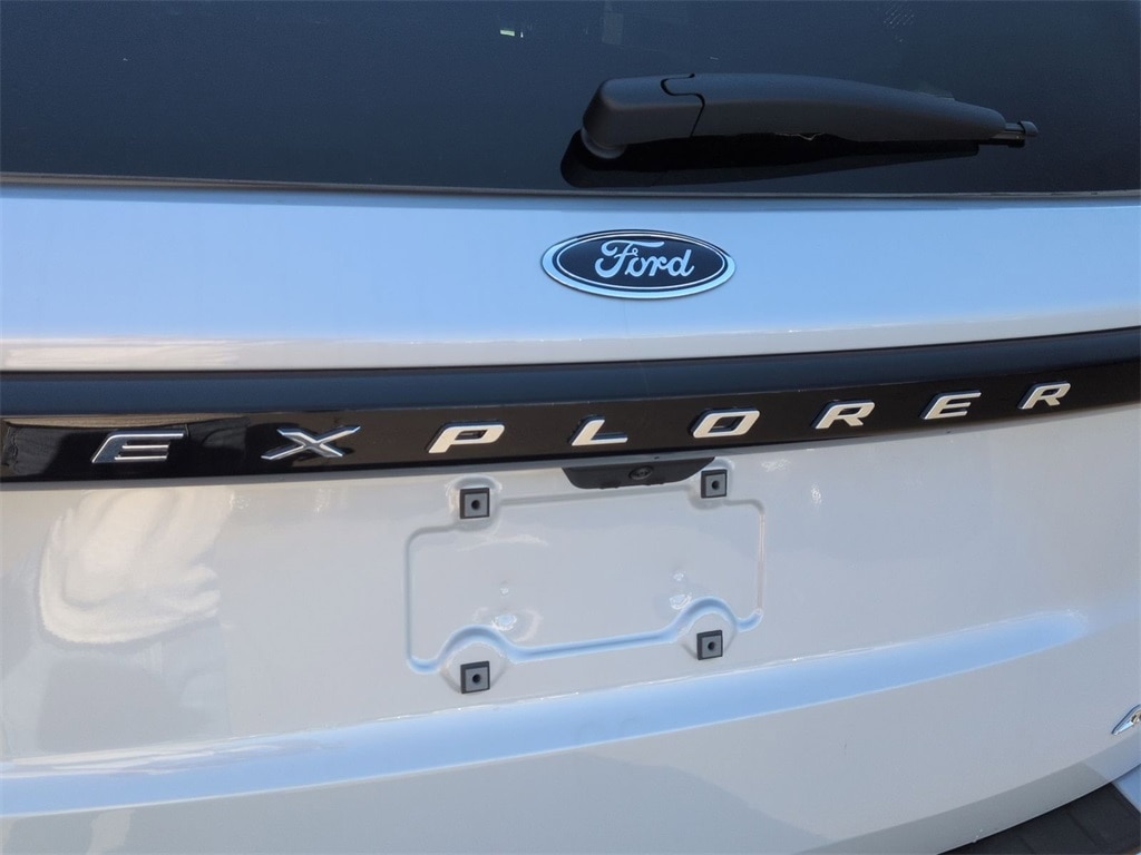 Thumbnail: 2026 Ford Explorer - 25