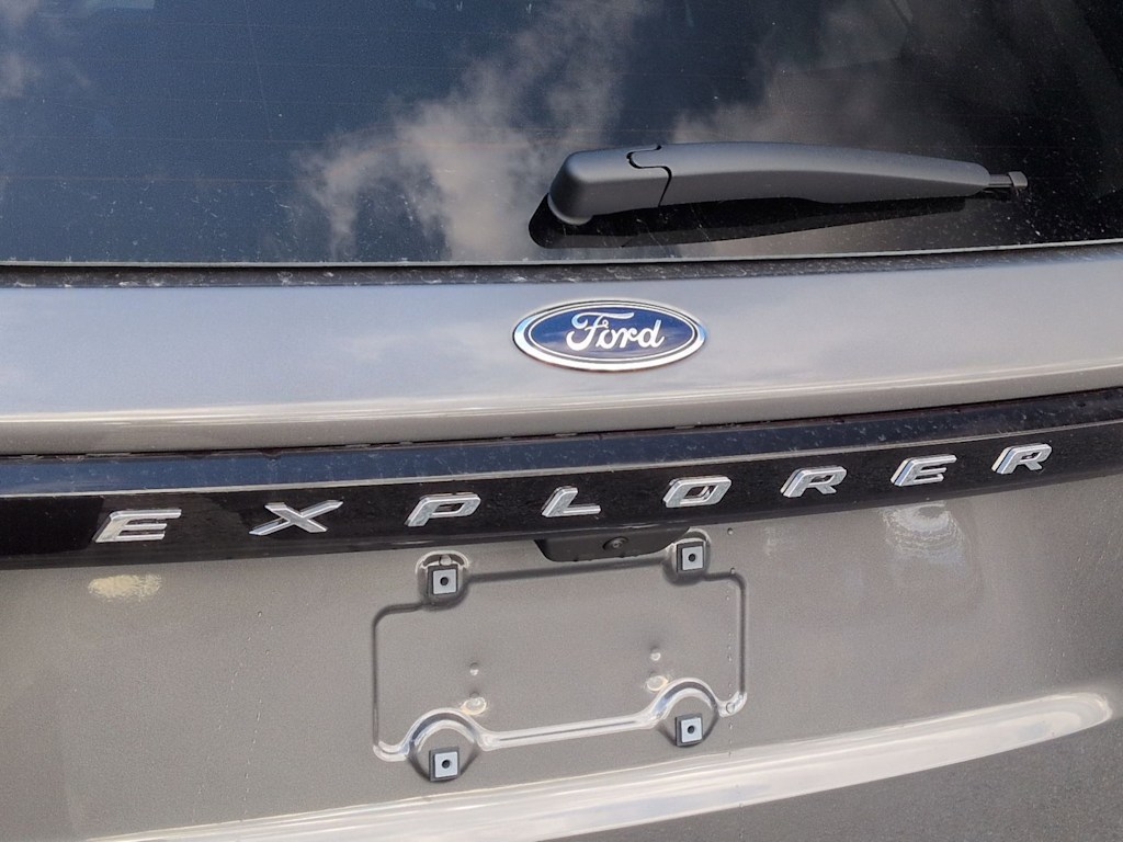 Thumbnail: 2026 Ford Explorer - 25