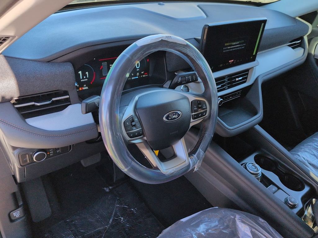 Thumbnail: 2026 Ford Explorer - 2