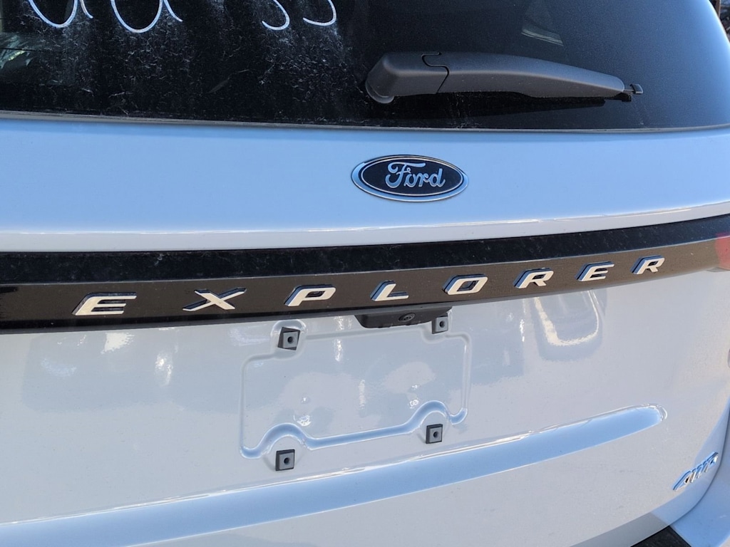 Thumbnail: 2026 Ford Explorer - 6