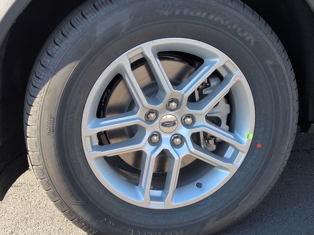 Thumbnail: 2026 Ford Explorer - 7