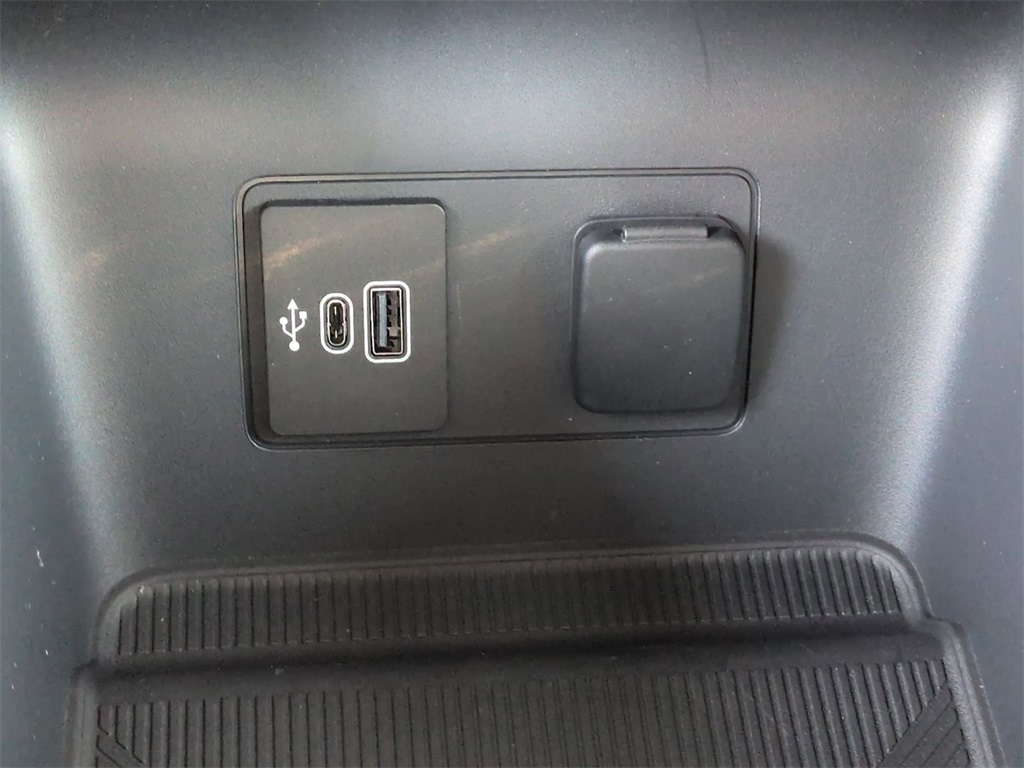 Thumbnail: 2026 Ford Explorer - 36