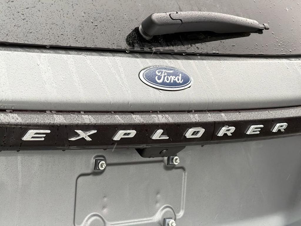 Thumbnail: 2026 Ford Explorer - 25